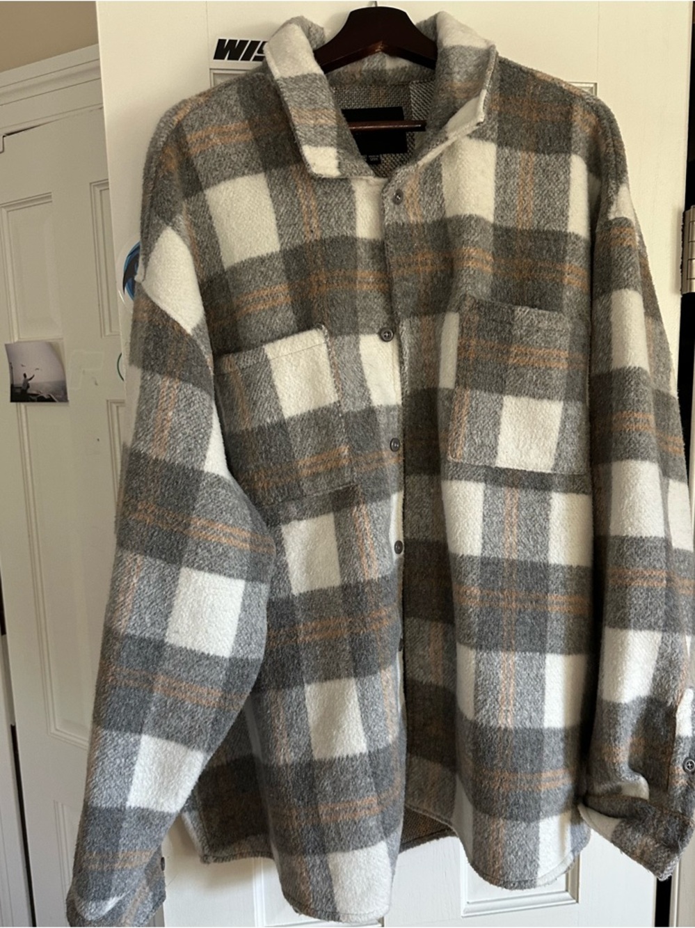 Fashion Nova Men’s Plaid Shirt Jacket in Gray, Cream & Brown